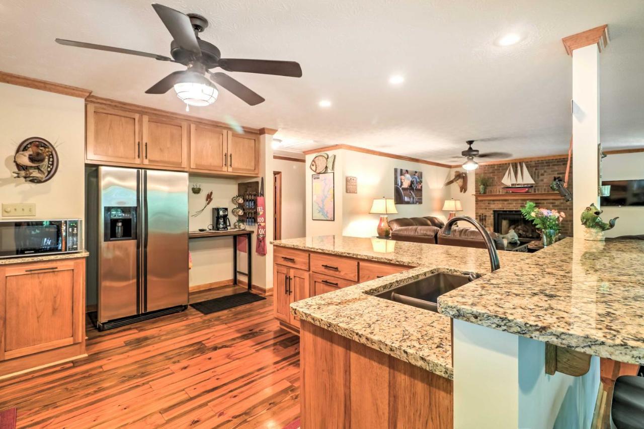 Waterfront West Point Lake Cabin With Private Dock! Whitewater Woods Exteriér fotografie
